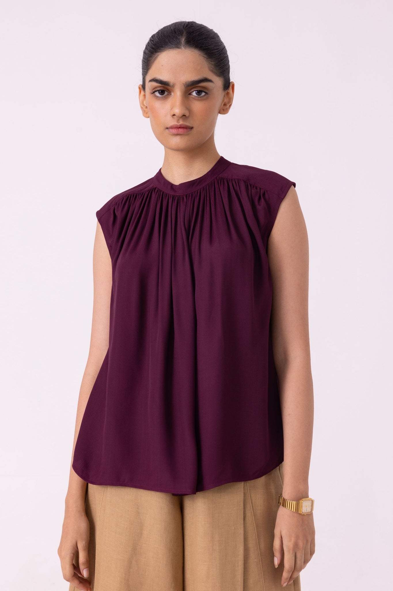 Louisa Wine Top