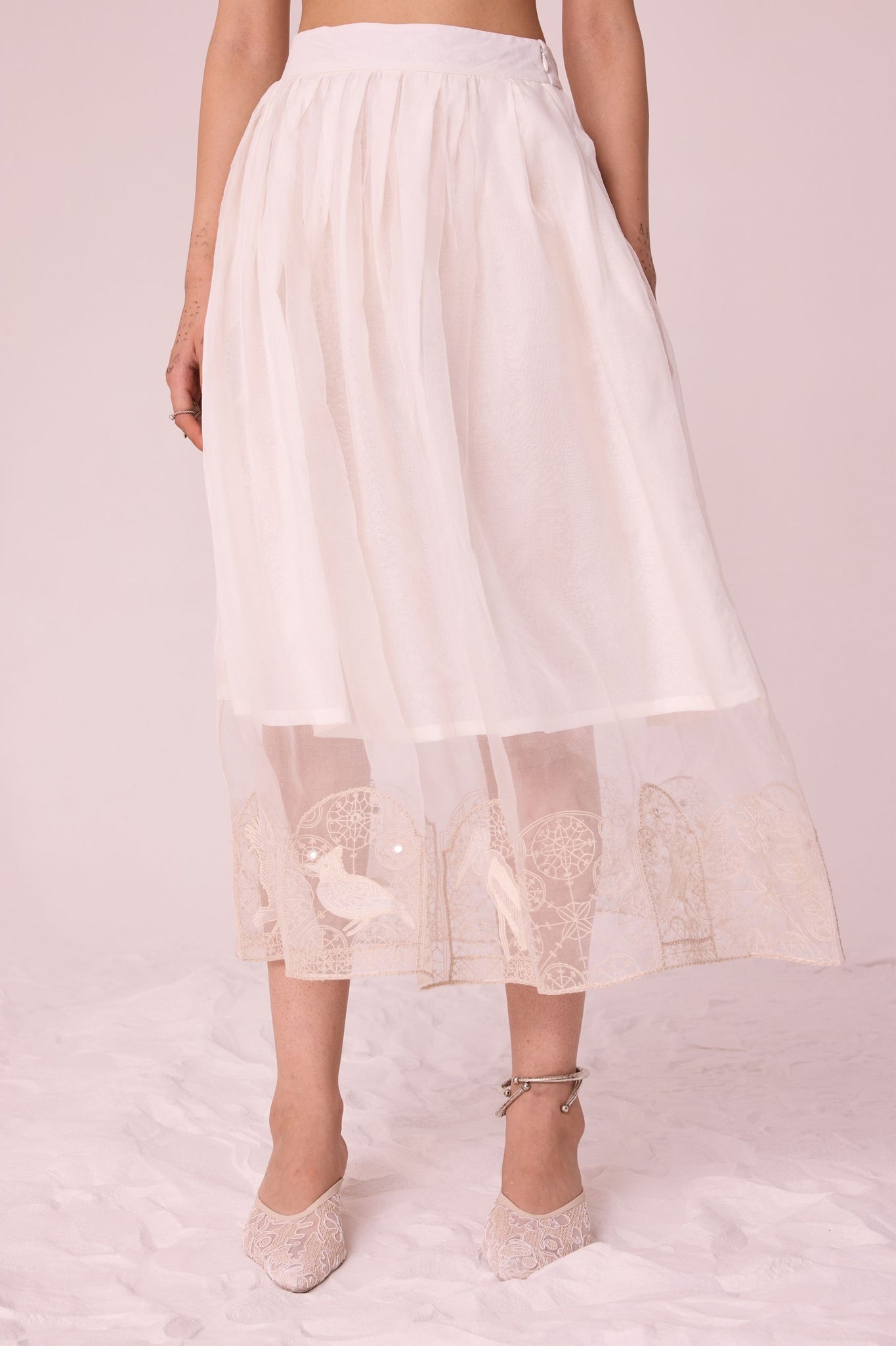 Dhuthi Off White Embroidered Skirt