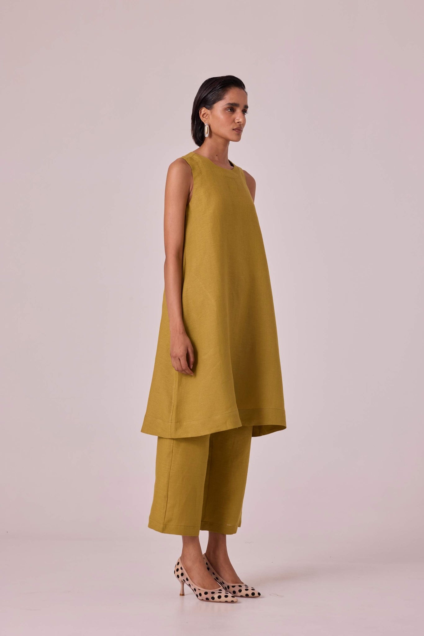 Nailah Olive Linen Set