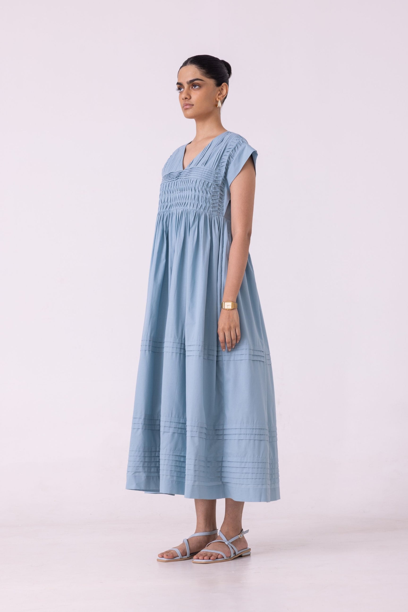 Aelia Blue Pleated Midi Dress thumbnail 2